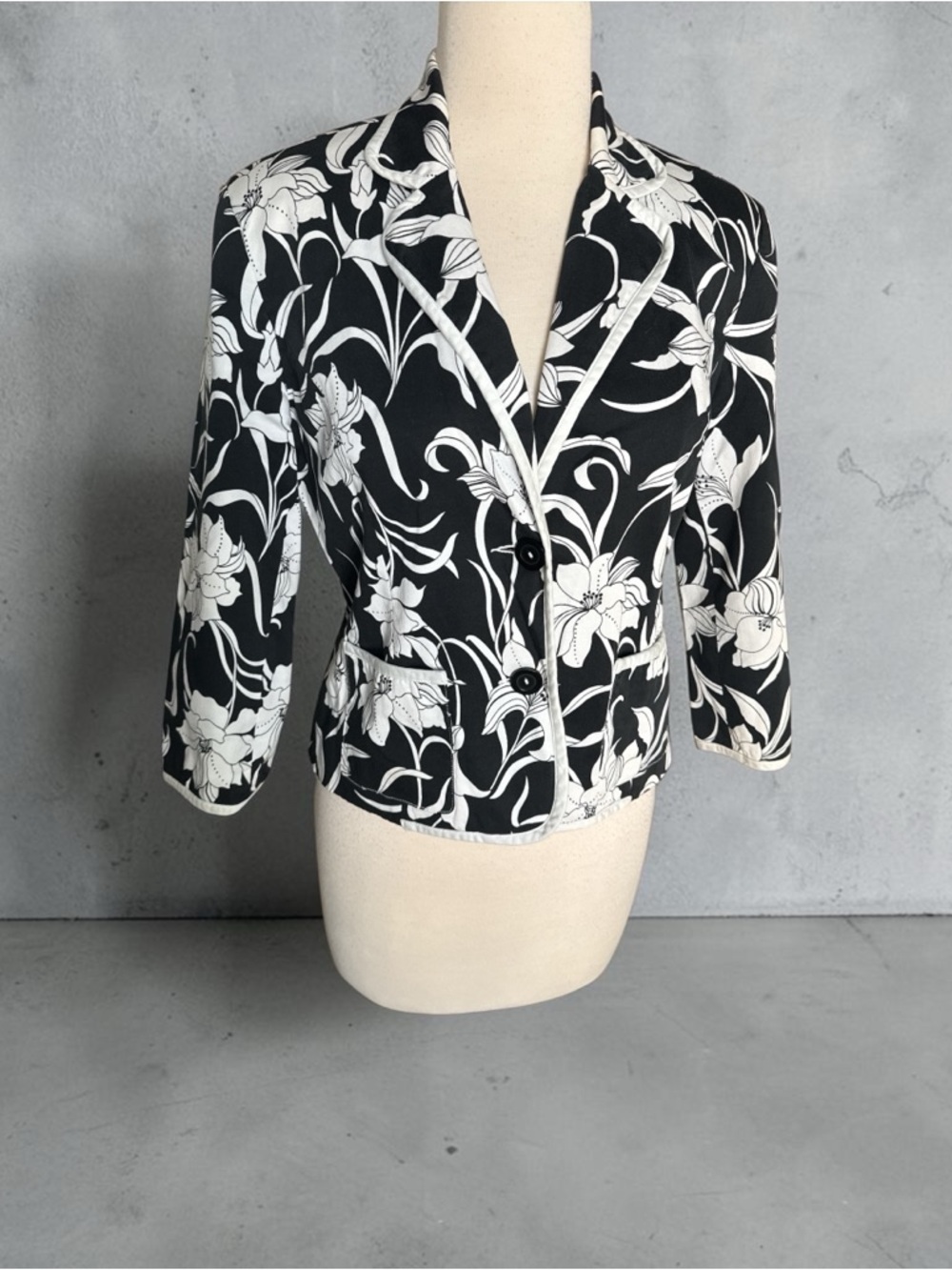 Carrie Allen Black White Blazer Size 6 Floral Print‎ Classic Career Jacket